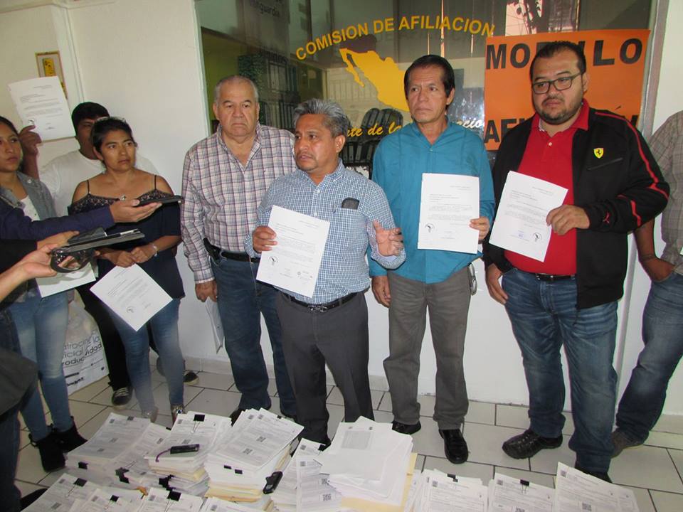 Rey Morales, renuncia al PRD, se va con sus 45 mil «afiliados de papel”, a apoyar a AMLO