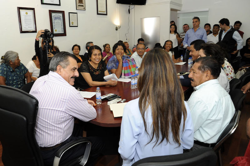 Regulariza Gobierno Municipal adeudos de concesionarios de baños en mercados públicos