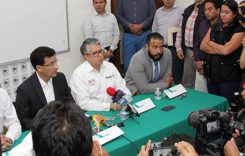 Ejecuta Fiscalía General de Oaxaca órdenes de aprehensión a ex secretarios de Finanzas