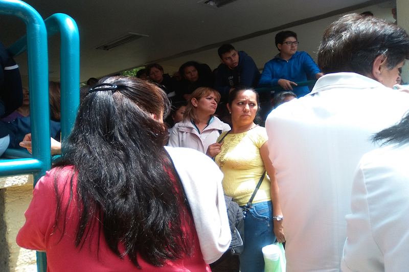 Tras sismo, trabajadoras son obligadas a regresar a lugares inseguros