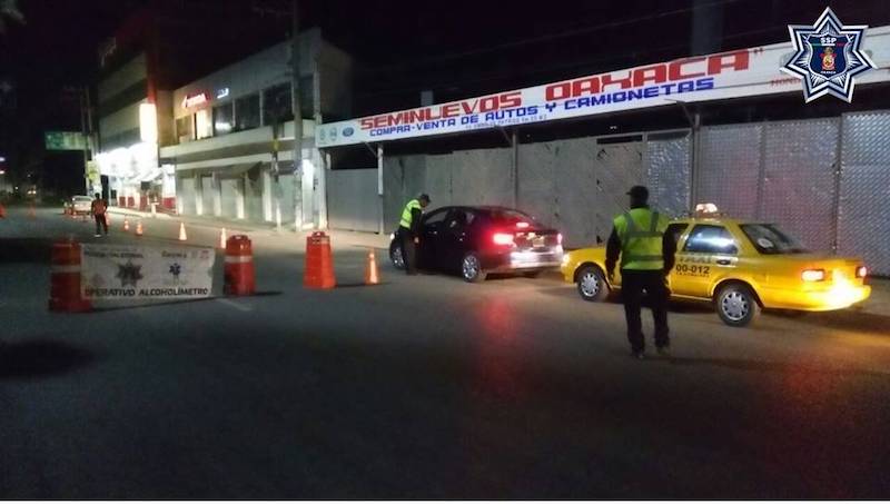 Aplica Policía Vial Estatal 35 pruebas de alcoholemia en calles de la ciudad capital y Tuxtepec; 16 resultan positivas
