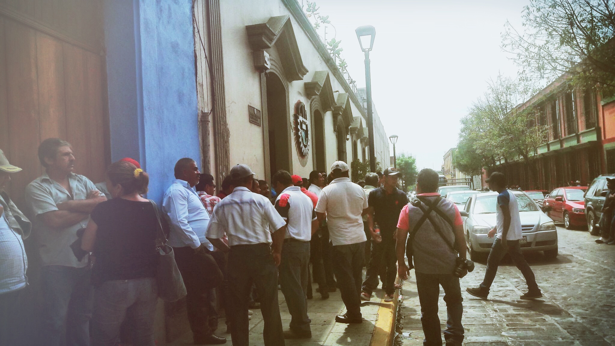 CTM, filial del PRI, agredió a reporteras de Oaxaca que cubrían su manifestación