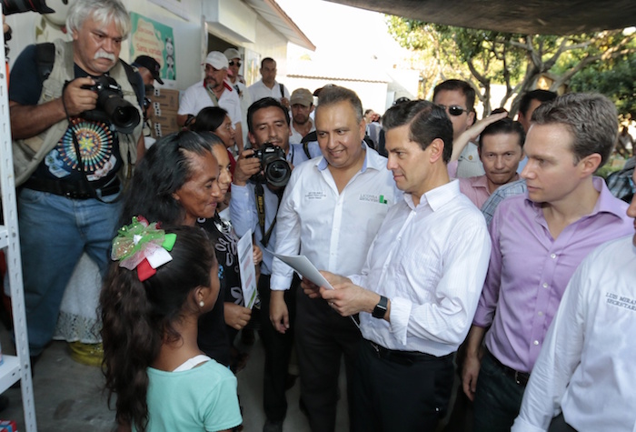 Anuncia el Presidente Enrique Peña Nieto 50 lecherías Liconsa en Chiapas