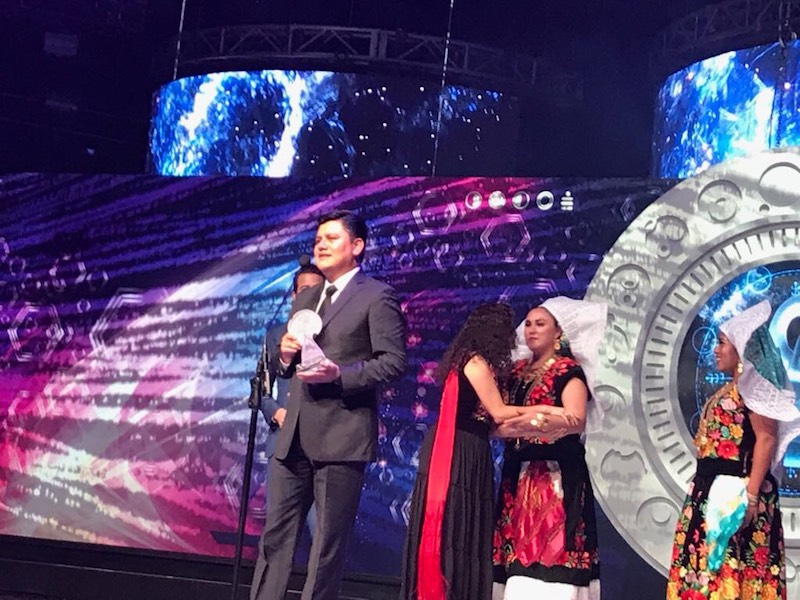 Premian en las “Lunas del Auditorio” a la máxima fiesta de los oaxaqueños