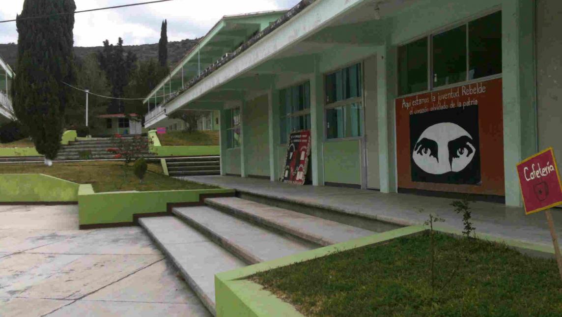 Por presunta negligencia de Normal Rural de Tamazulapan, muere alumna