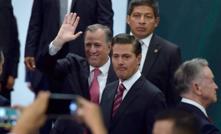 Meade deja Hacienda; Peña lo felicita por su “nuevo proyecto”
