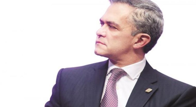 Mancera encabeza preferencias para abanderar el Frente