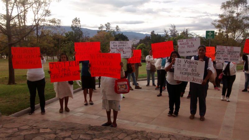 Mujeres de Jalpan piden cárcel contra su presidente