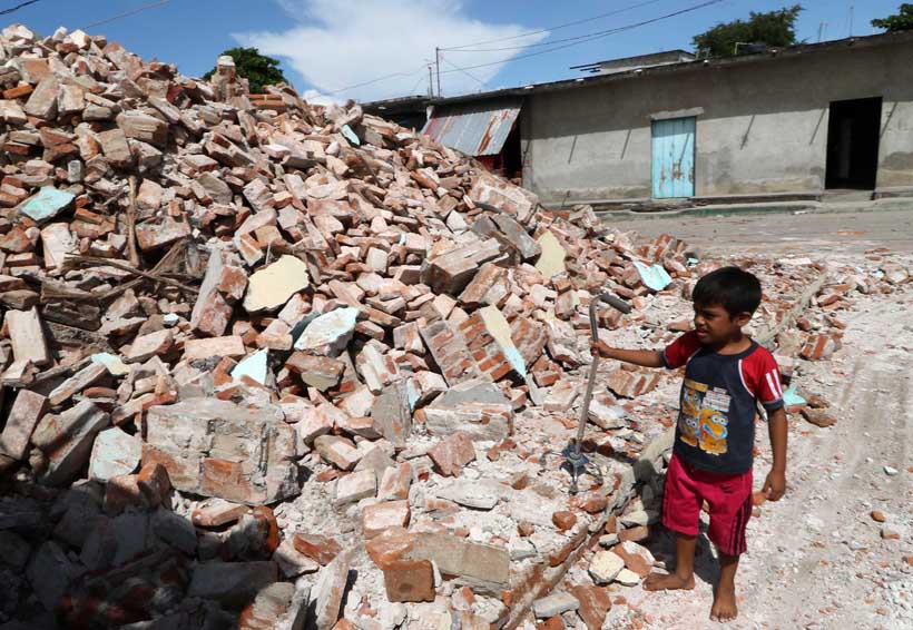 Juchitán fue abandonada por el Gobierno Federal y Estatal, en la reconstrucción, asegura Presidenta