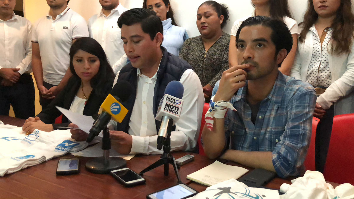 Desbandada en el Panal de Chiapas: nieto de Gordillo y otros 600 jóvenes se van con AMLO