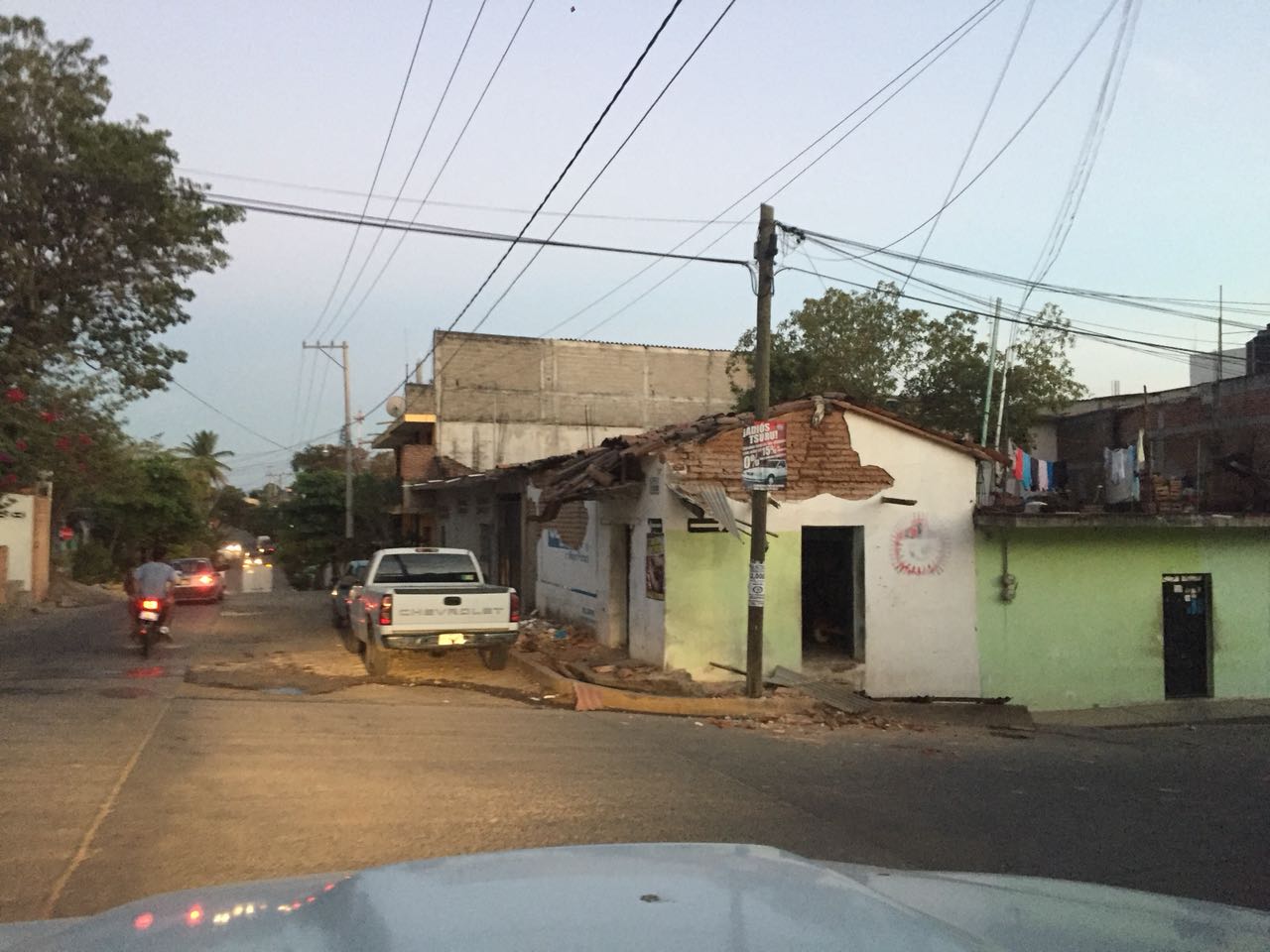 Suspenden clases en municipios afectados por el sismo