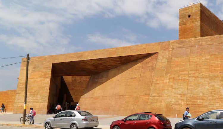 Presidente de Comisión de Hacienda señala a Finanzas de omitir renta del Centro de Convenciones