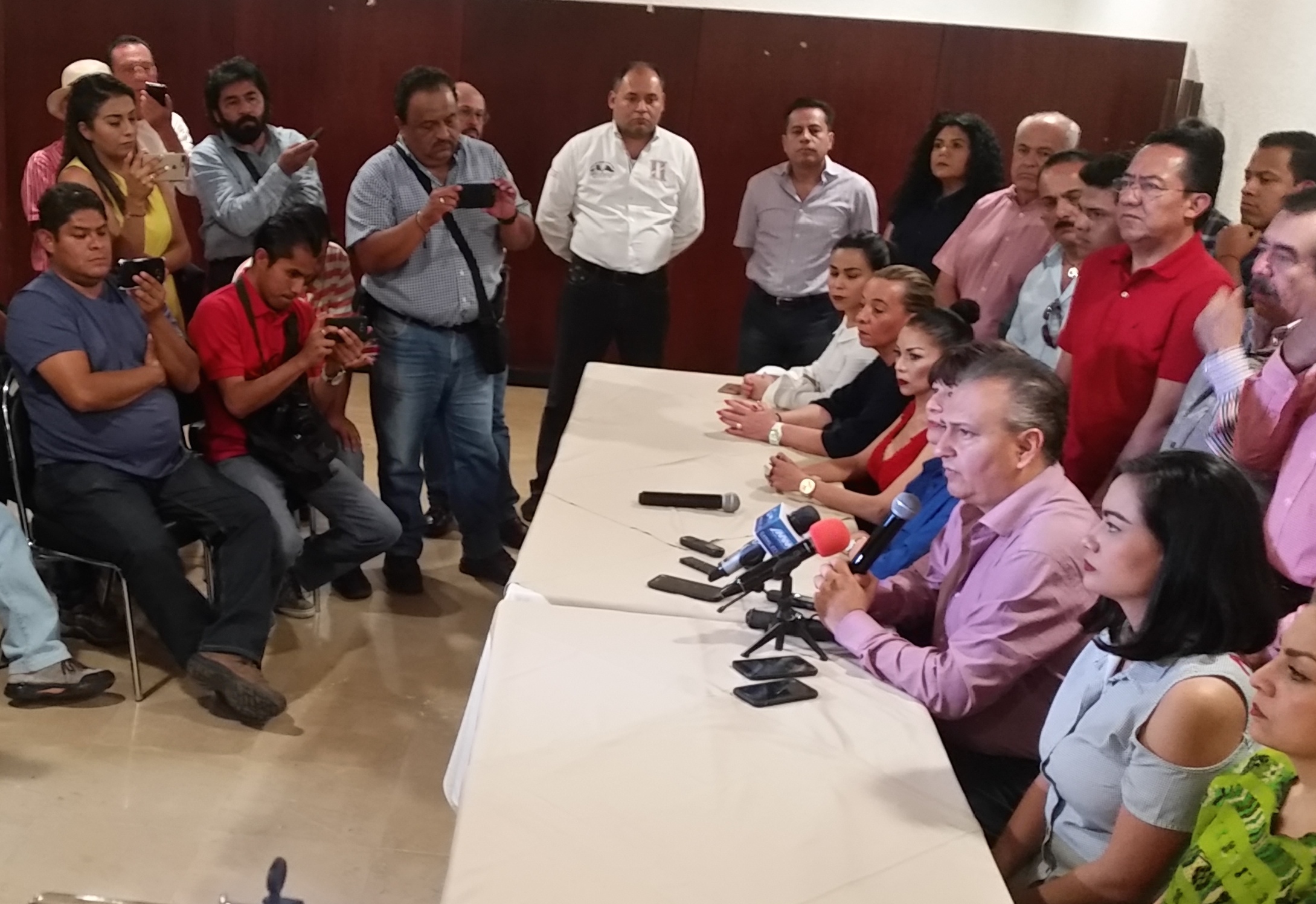 A ex gobernadores de Oaxaca les debo respeto, no obediencia: Héctor Pablo