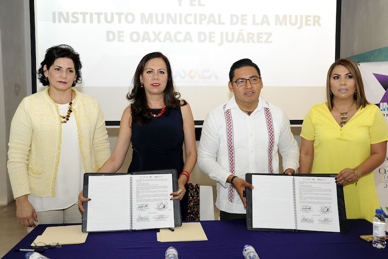 Firma Instituto Municipal de la Mujer convenio de colaboración con la Defensoría Pública del Estado de Oaxaca
