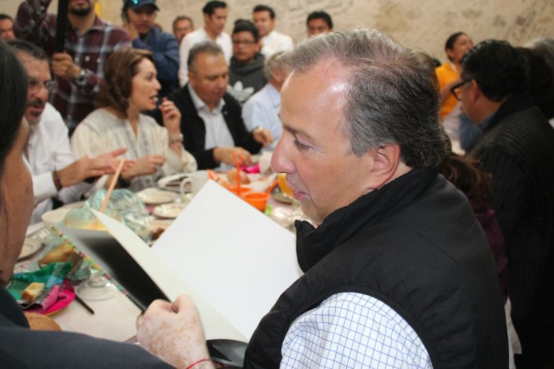 Fracasa boicot a Meade; maestros están de puente