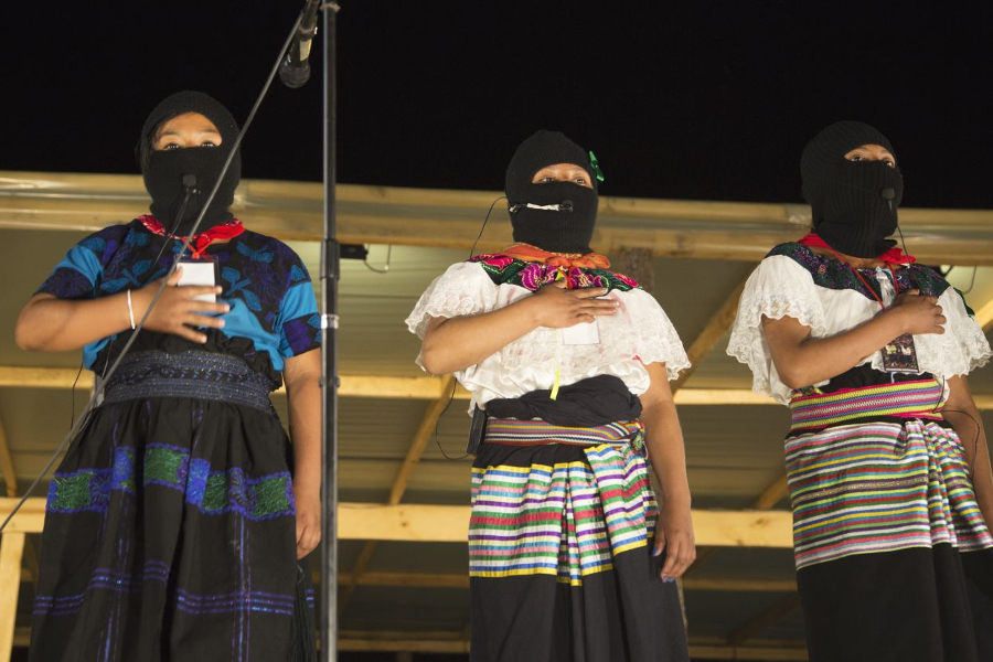En el Caracol, rinden homenaje a mujeres asesinadas