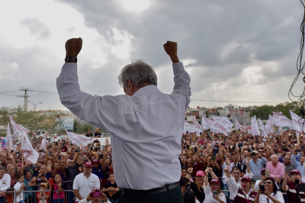 AMLO aplaude respuesta de Peña a Trump; “por encima de nuestras diferencias está México”, dice