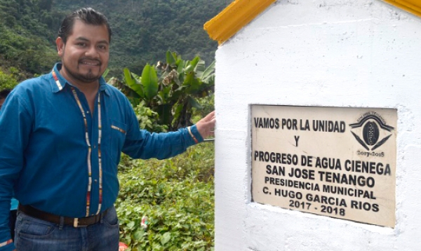 Emboscan a edil de San José Tenango; un policía muerto y otro herido