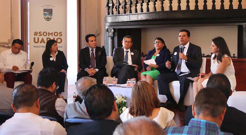 UABJO, espacio plural de ideas donde se respetan las expresiones políticas: Rector