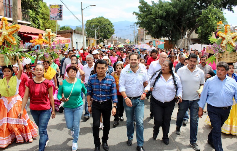 Xoxocotlán se vuelca a favor de Raúl Bolaños Cacho Cué y Javier Villacaña