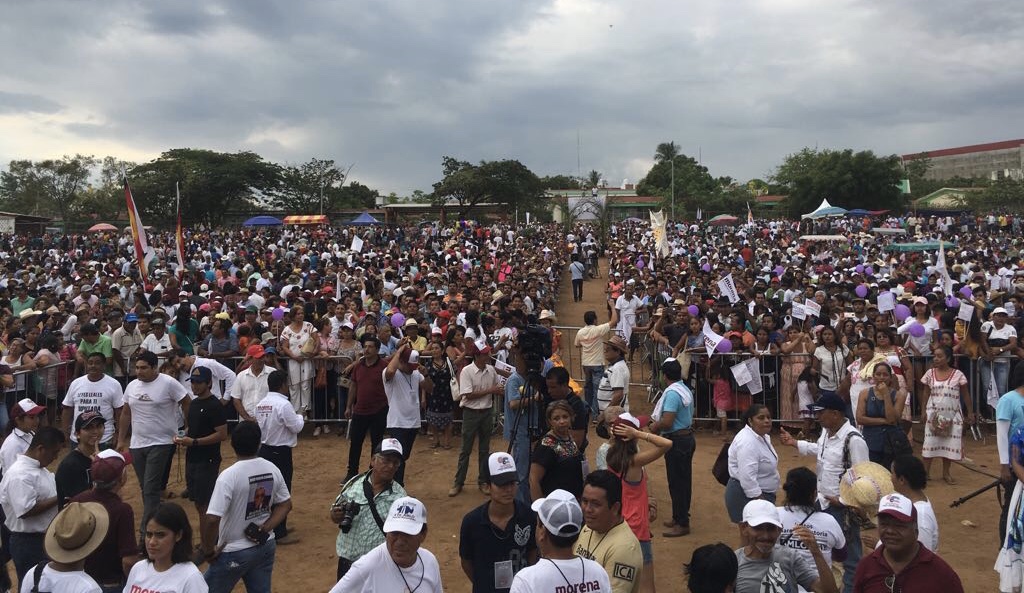 Como en el Porfiriato, 100 amos y señores de México mangonean el país, pero no teman, no serán desterrados: AMLO