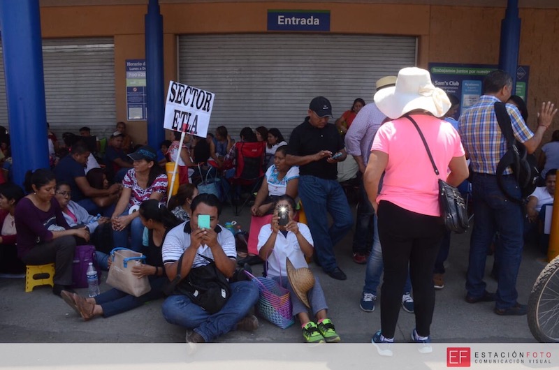 S-22 toma centros comerciales y se ufana que en Oaxaca han impedido implementar la reforma educativa