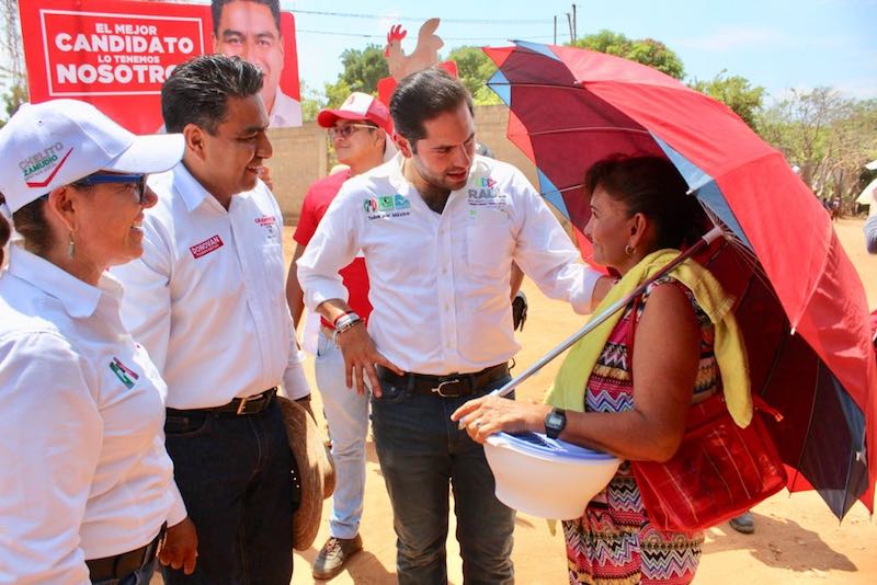 Confían tehuanos en capacidad de Raúl Bolaños Cacho para llevar la voz de Oaxaca al Senado