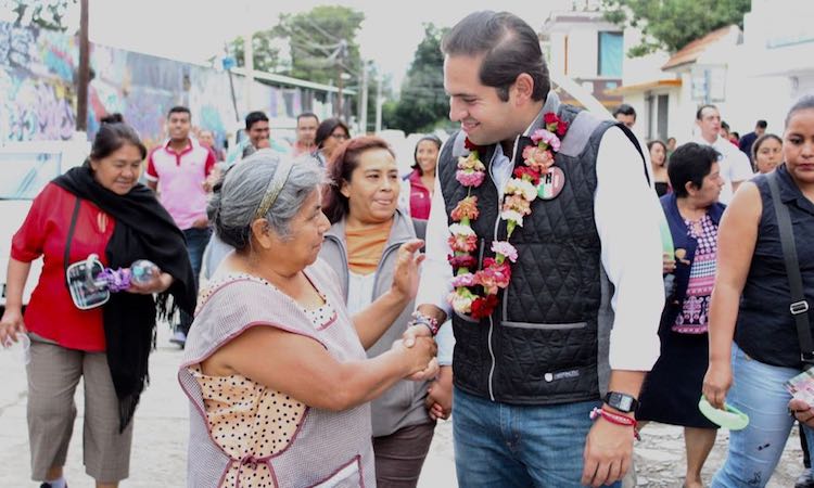 “A ras de tierra” fortalece @RaulBCCue la unidad con familias oaxaqueñas