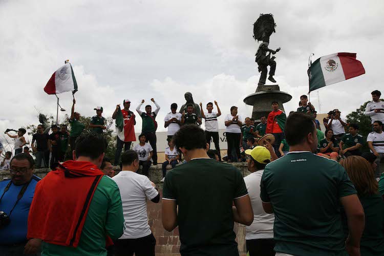 Así celebró Oaxaca el triunfo de México ante Alemania; una mirada de @jlplatafoto