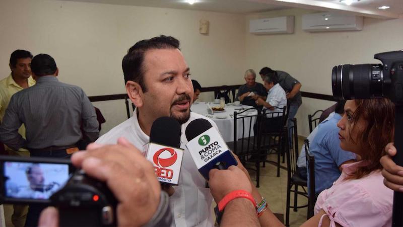 Por orden de Sala Xalapa del TEPJF, Paco Niño es candidato a diputado pluri y Fruevel a edil de Tuxtepec