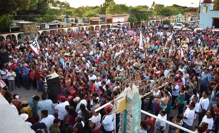 ¡Mujeres guerreras, vamos juntos a la transformación de Juchitán!: Emilio Montero