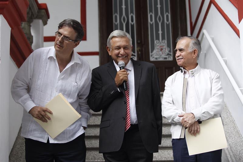Trump pide a AMLO una renegociación rápida del TLCAN o elegirá otro camino