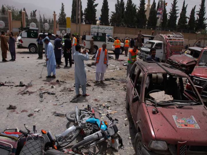 31 muertos por atentado durante jornada electoral en Pakistán