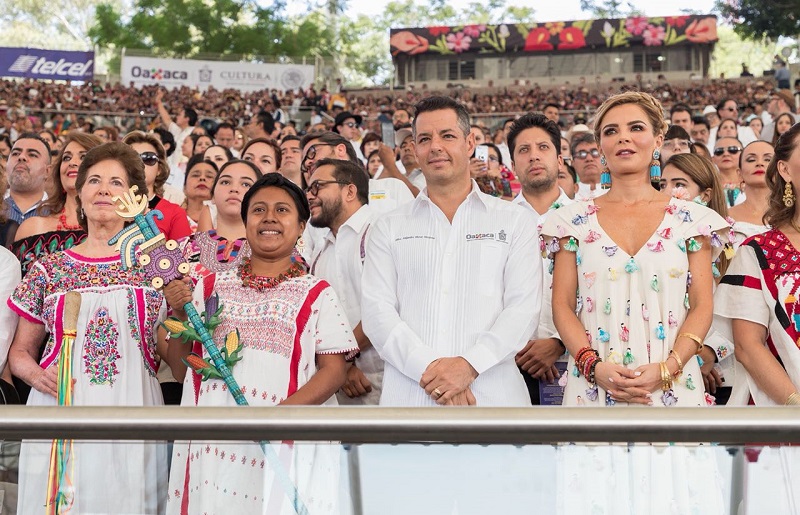 Primer “Lunes del Cerro”, llena de alegría y sombro a oaxaqueños y turistas