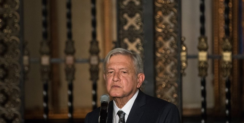 20 profesionistas sin armas y sin formación en seguridad cuidarán de López Obrador