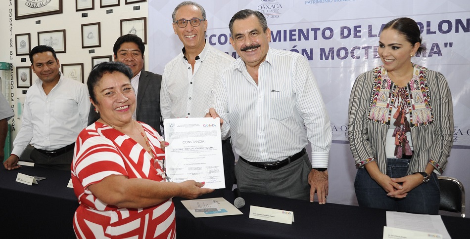 Brindan certeza jurídica y seguridad patrimonial a familias capitalinas
