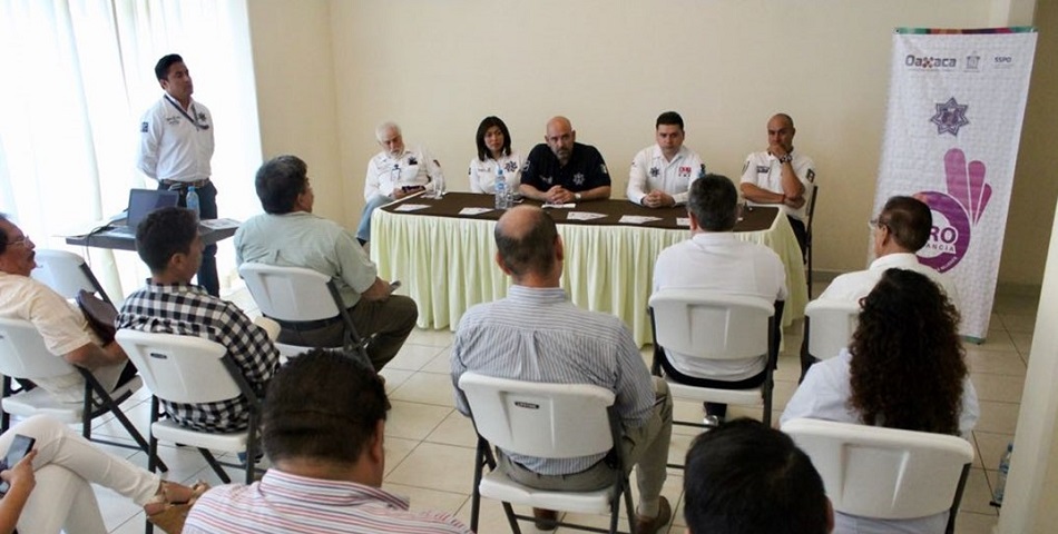 Se reúne SSPO con empresarios en Juchitán de Zaragoza