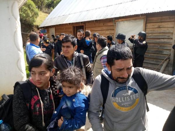 Migrantes secuestrados en Chiapas son rescatados, entre ellos 10 niños