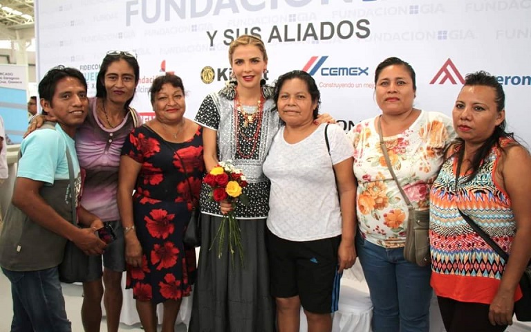 San Francisco Ixhuatán se beneficia con los apoyos y servicios del Programa «Juntos»: Ivette Morán de Murat