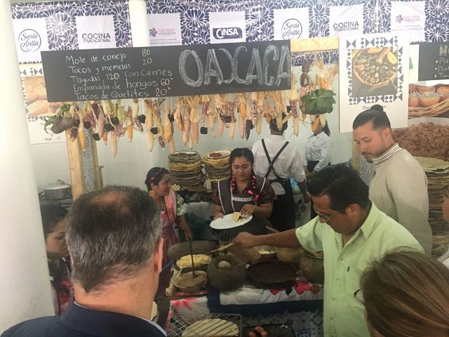 La gastronomía oaxaqueña estuvo presente en el 2º Encuentro Nacional de Cocina Tradicional