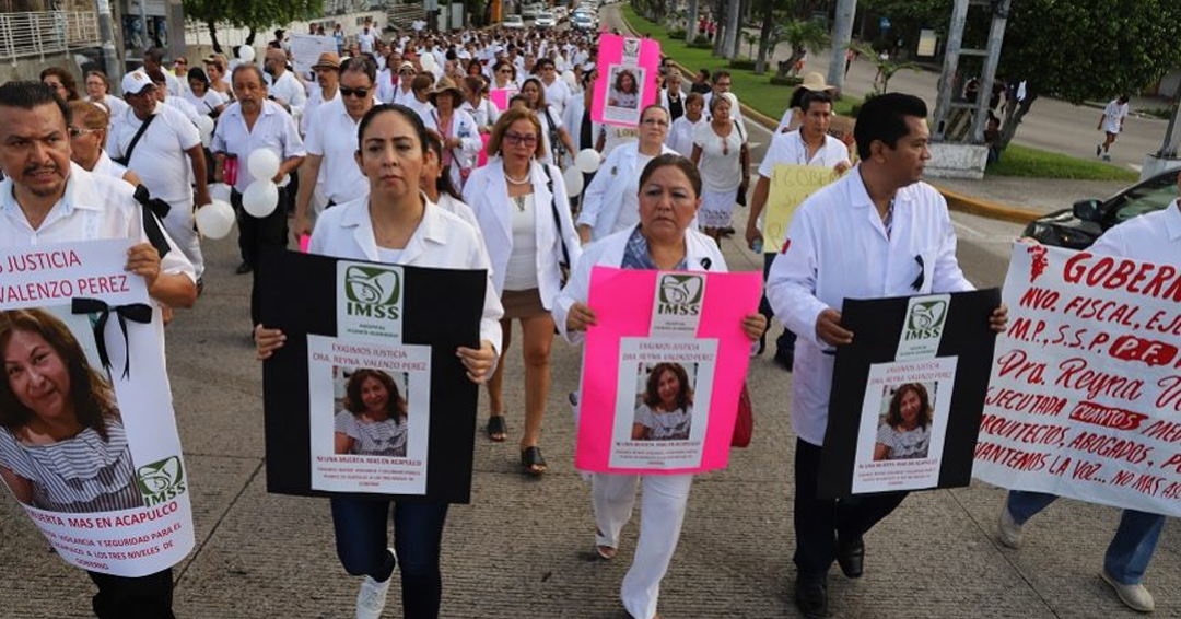 Exigen justicia por asesinato de médica en Acapulco