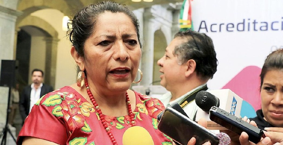 La edil de Juchitán sí ha recibido apoyos para personas damnificadas; hay documentos firmados: @alejandromurat