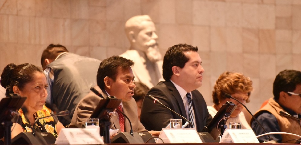 Cae 3.5 PIB de Oaxaca, pero finanzas están sanas y deuda pública no rebasa 11 mil 855 mdp: las cifras alegres de Gallardo