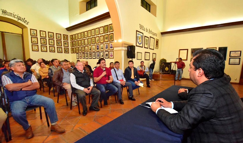Sostiene edil capitalino reunión con la Unión de Organizaciones de Taxistas del Estado de Oaxaca