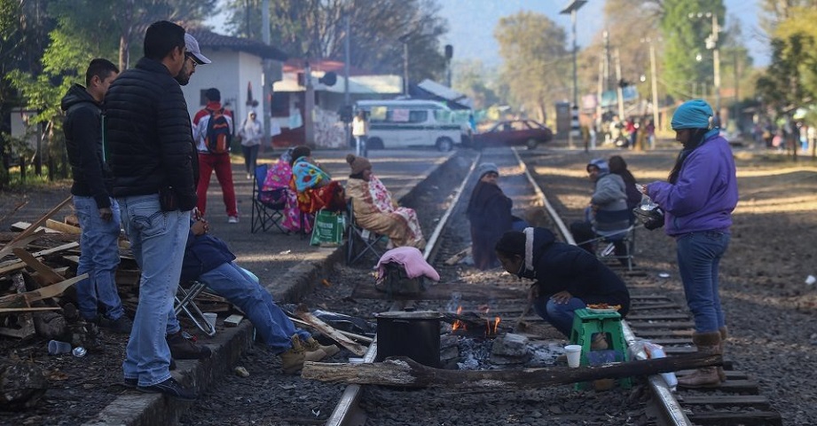 Líneas de ferrocarril son su responsabilidad, responde Aureoles al titular de la SCT por el caso de bloqueos de la CNTE