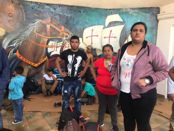 México abre las puertas a caravana migrante