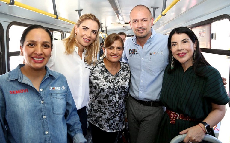 DIF Estatal Oaxaca trabaja en beneficio de las familias que más lo necesitan en las ocho regiones del Estado