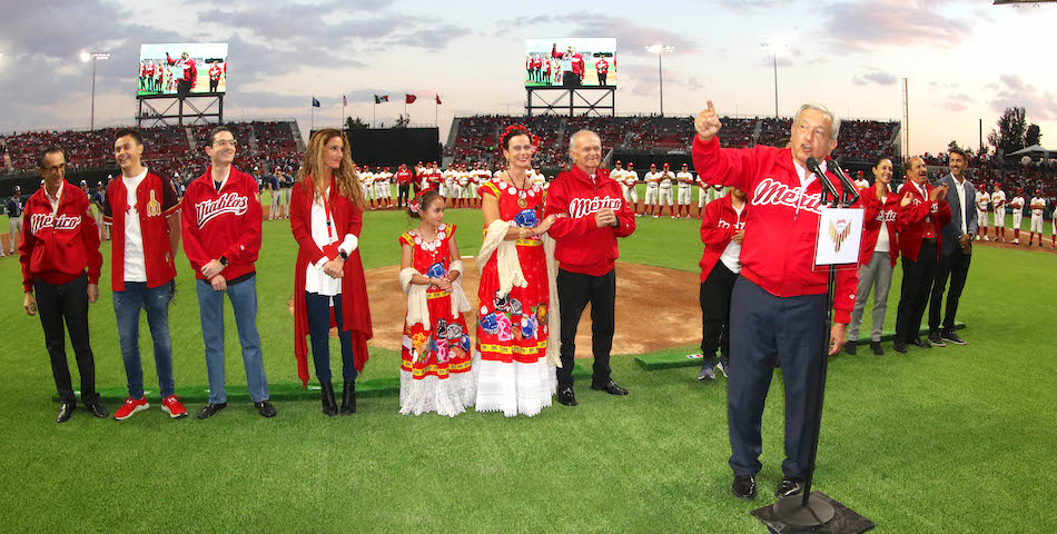 Espectacular inauguración del Estadio Alfredo Harp Helú