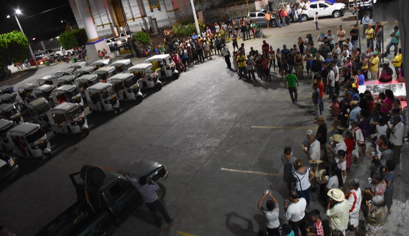 Policía vial y estatal regresa mototaxis a Santiago Jamiltepec