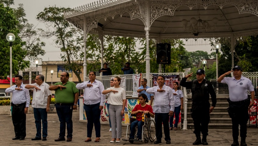 Es claro el compromiso de Dávila para apoyar a las escuelas: Gaudencio López